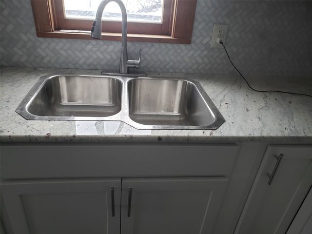 1115 RASPBERRY Street, Erie, PA 16502