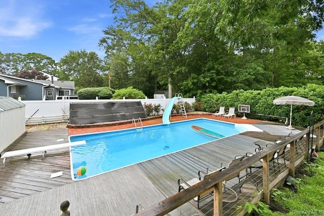23 Flicker Drive, Middle Island, NY 11953