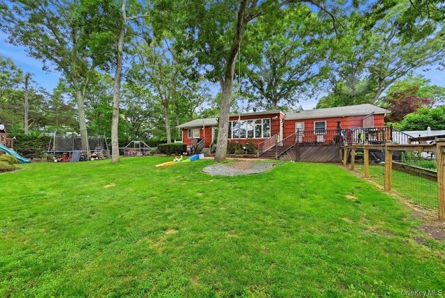 23 Flicker Drive, Middle Island, NY 11953