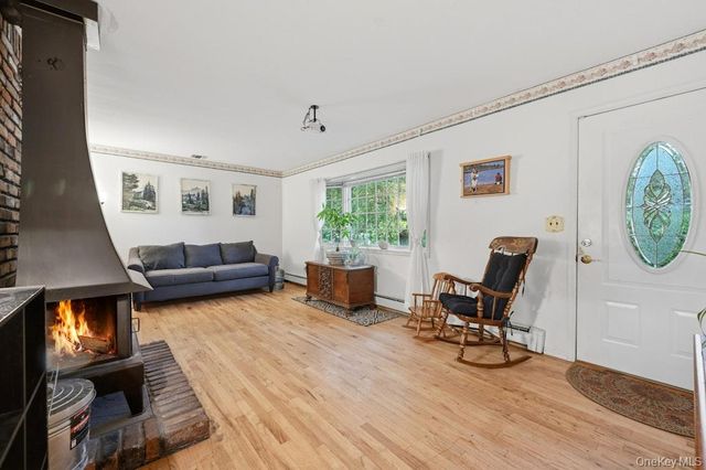 23 Flicker Drive, Middle Island, NY 11953