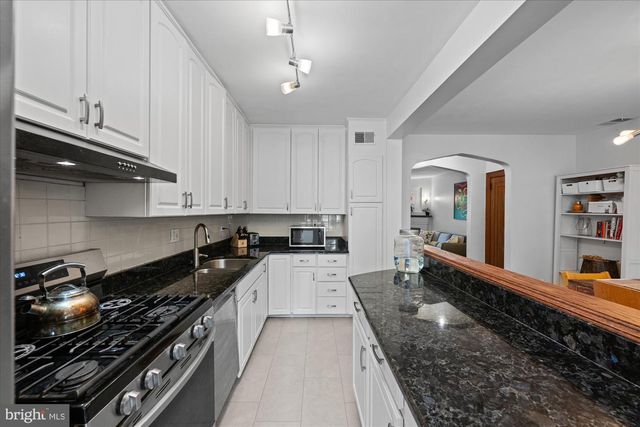 221 INGRAHAM ST NW, Washington, DC 20011