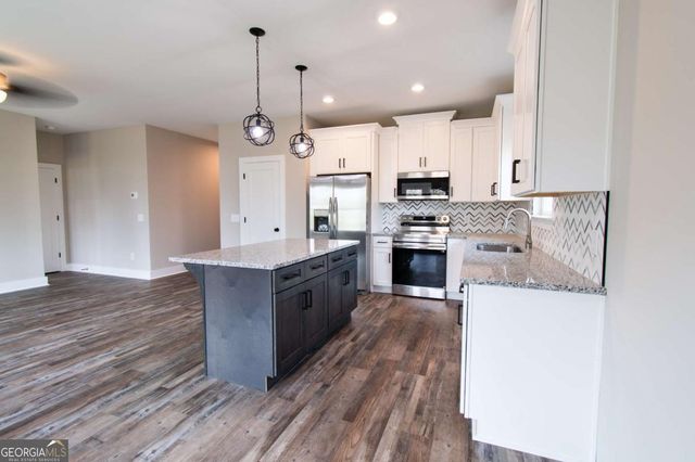 26 Blackberry Ridge SW, Cartersville, GA 30120