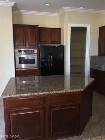 8769 Country View Avenue, Las Vegas, NV 89129