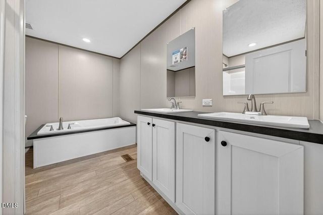 341 Pine Oak, Cameron, NC 28326