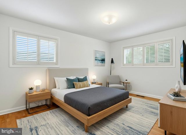 1454 ROXANNA RD NW, Washington, DC 20012