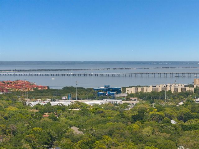 2027 E VALENCIA WAY E, Clearwater, FL 33764