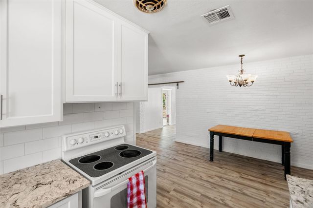 2027 E VALENCIA WAY E, Clearwater, FL 33764