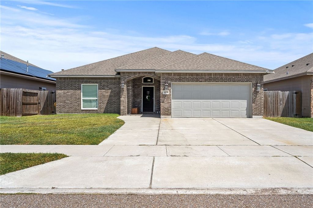 3926 Woodhouse, Corpus Christi, TX 78414 — exterior