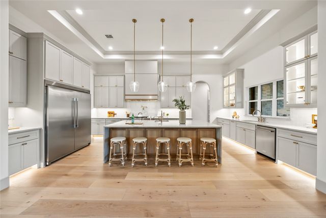 724 Cooper Trail, Weatherford, TX 76087