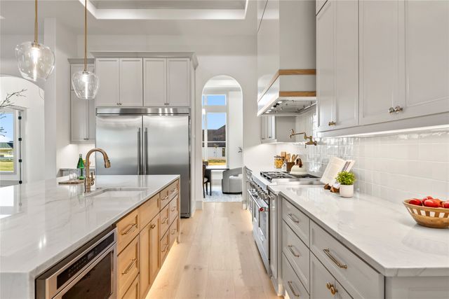 724 Cooper Trail, Weatherford, TX 76087