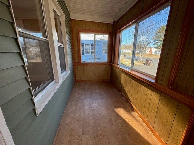 36-38 Rowley St, Agawam, MA 01001