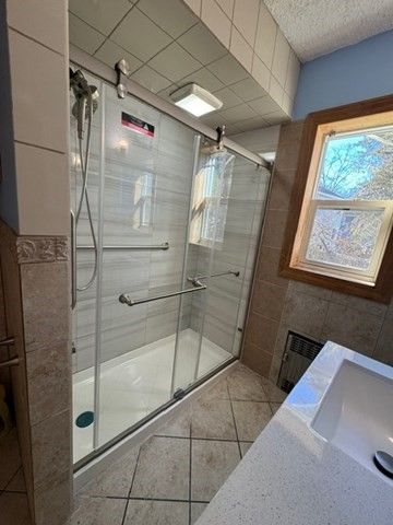 36-38 Rowley St, Agawam, MA 01001