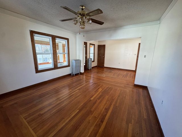 36-38 Rowley St, Agawam, MA 01001