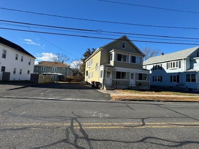 36-38 Rowley St, Agawam, MA 01001
