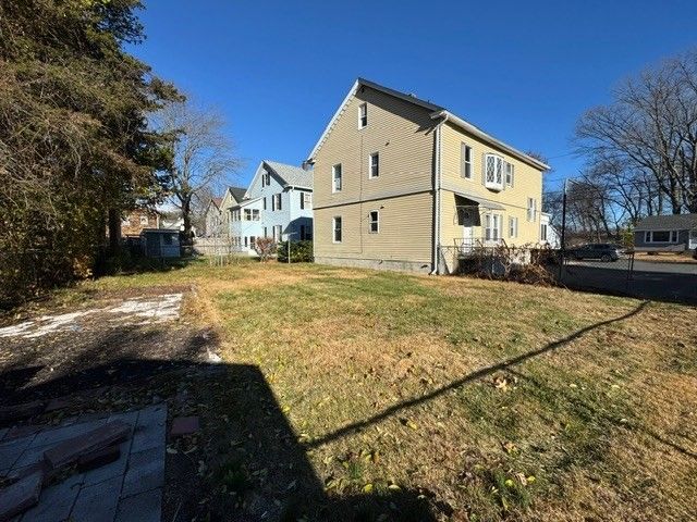 36-38 Rowley St, Agawam, MA 01001