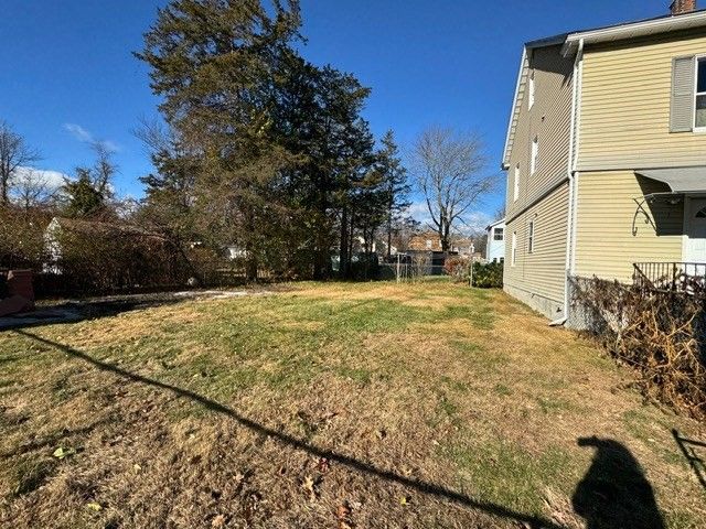 36-38 Rowley St, Agawam, MA 01001