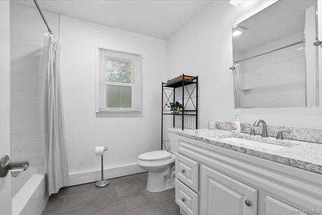 355 Avenue A, Ronkonkoma, NY 11779