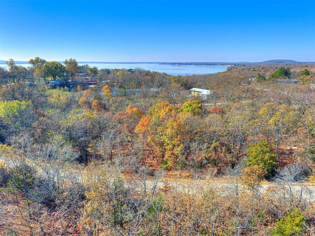 221 Robin Road, Eufaula, OK 74432