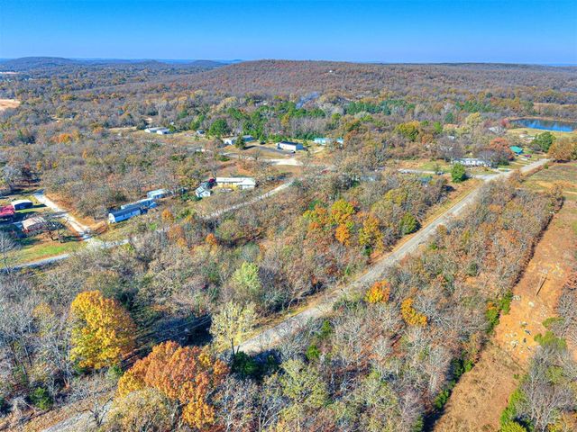 221 Robin Road, Eufaula, OK 74432