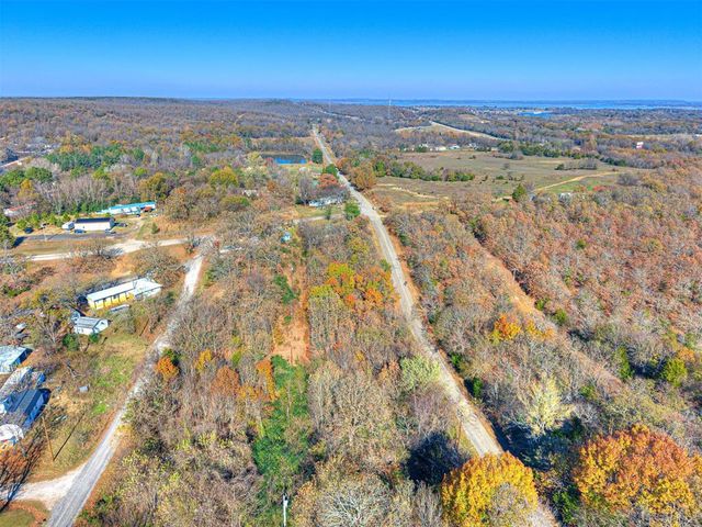 221 Robin Road, Eufaula, OK 74432