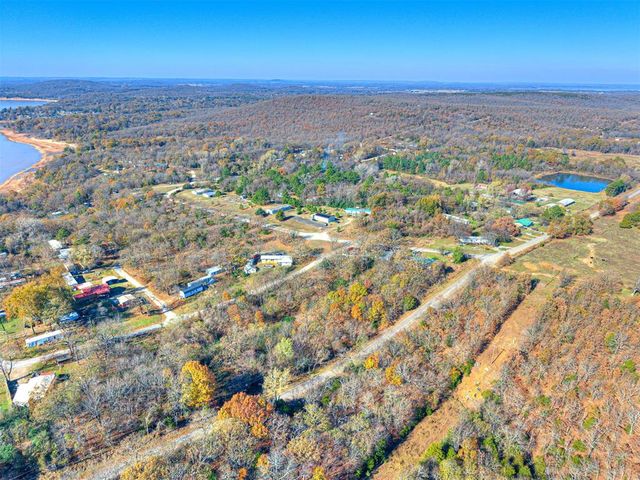 221 Robin Road, Eufaula, OK 74432