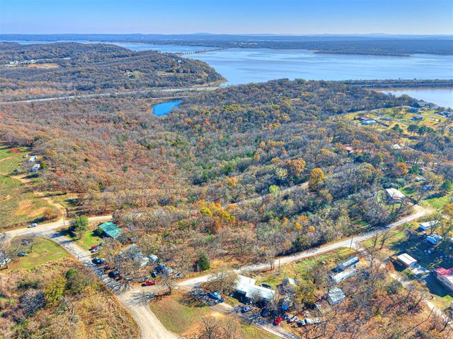 221 Robin Road, Eufaula, OK 74432