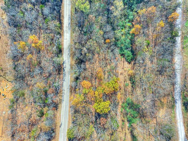 221 Robin Road, Eufaula, OK 74432