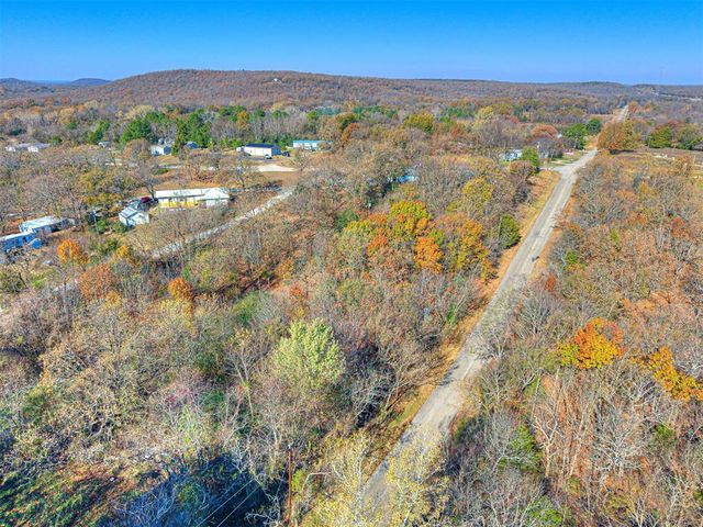 221 Robin Road, Eufaula, OK 74432