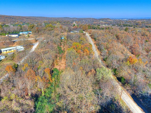 221 Robin Road, Eufaula, OK 74432