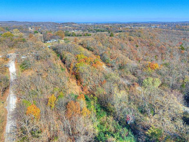 221 Robin Road, Eufaula, OK 74432