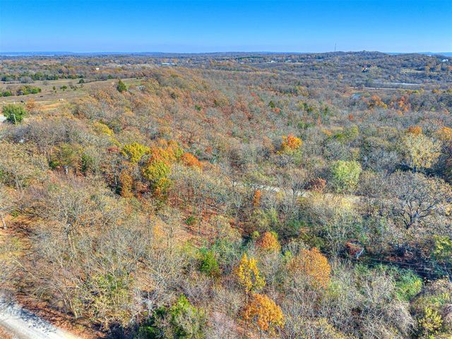 221 Robin Road, Eufaula, OK 74432