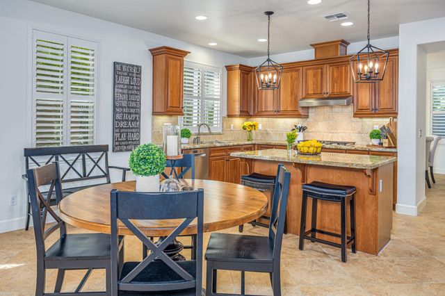 2190 Red Setter Rd, Rocklin, CA 95765