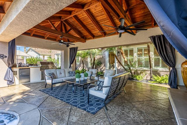 2190 Red Setter Rd, Rocklin, CA 95765