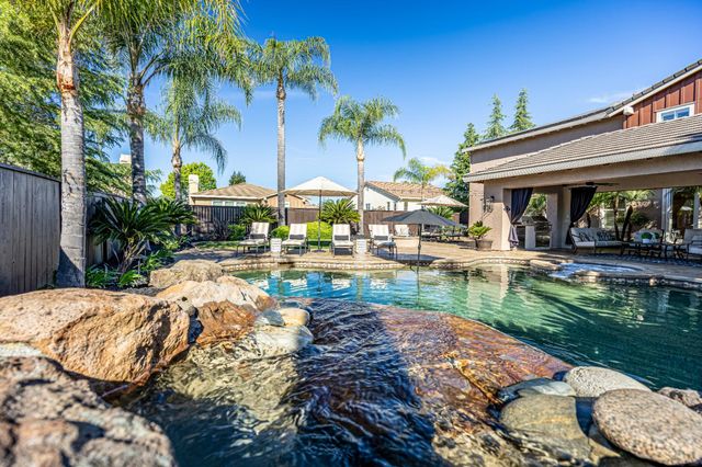 2190 Red Setter Rd, Rocklin, CA 95765