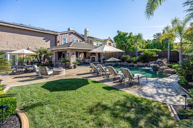 2190 Red Setter Rd, Rocklin, CA 95765