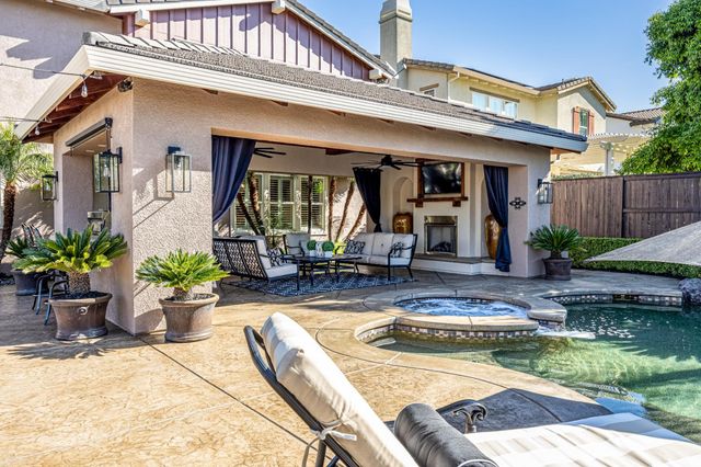 2190 Red Setter Rd, Rocklin, CA 95765