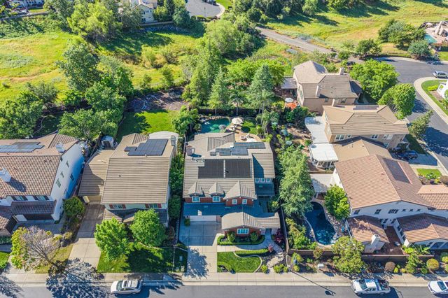 2190 Red Setter Rd, Rocklin, CA 95765