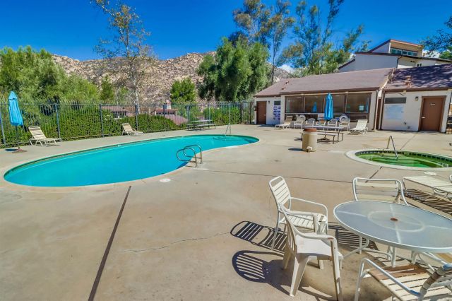 15721 Davis Cup Ln, Ramona, CA 92065