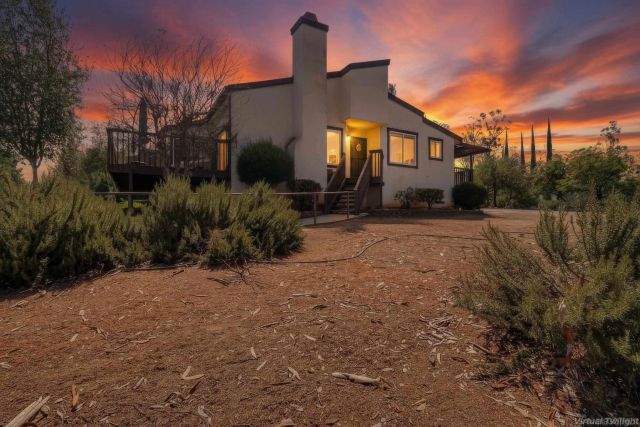 15721 Davis Cup Ln, Ramona, CA 92065
