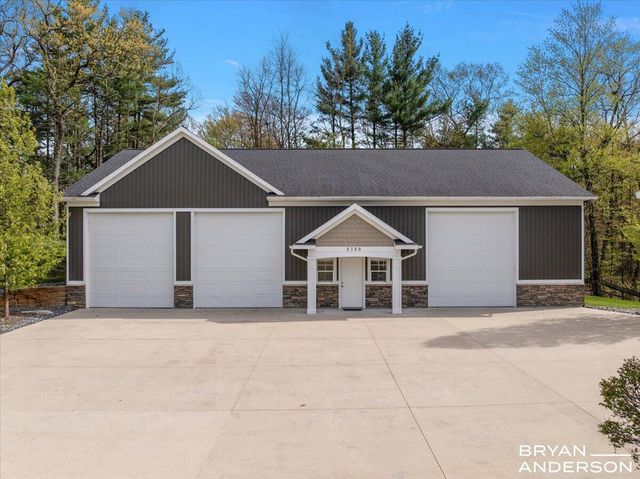 6380 5 Mile Road, Ada, MI 49301