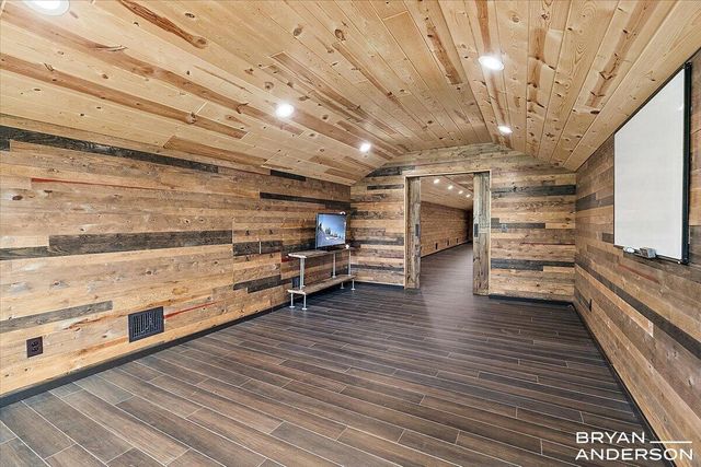 6380 5 Mile Road, Ada, MI 49301