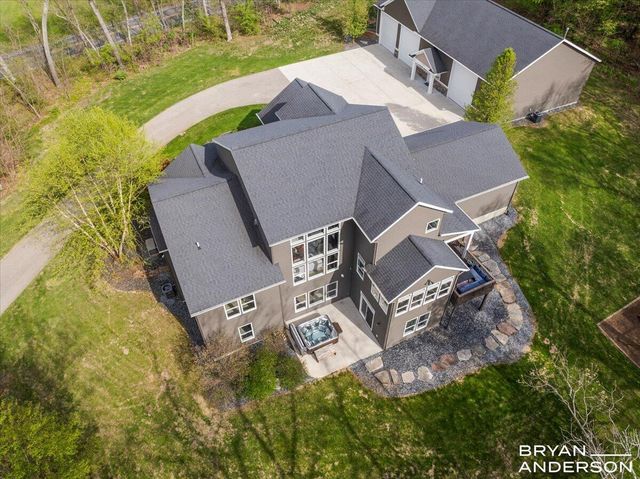 6380 5 Mile Road, Ada, MI 49301