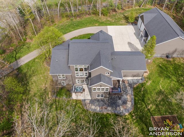 6380 5 Mile Road, Ada, MI 49301