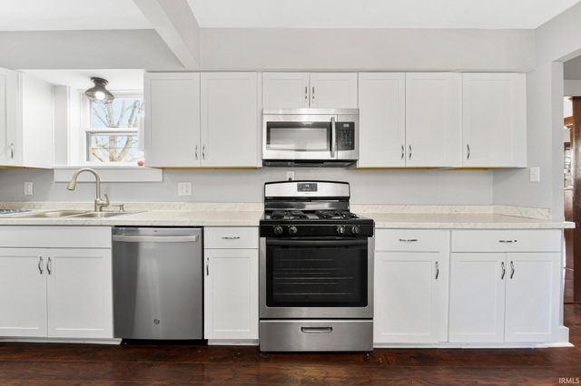 326 Arcadia Court, Fort Wayne, IN 46807