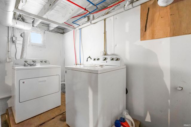 326 Arcadia Court, Fort Wayne, IN 46807