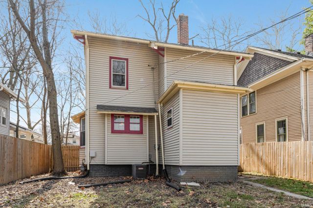 326 Arcadia Court, Fort Wayne, IN 46807