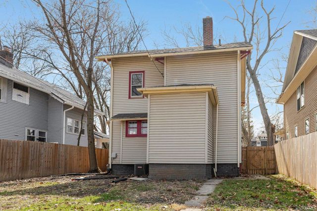 326 Arcadia Court, Fort Wayne, IN 46807