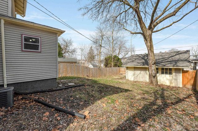 326 Arcadia Court, Fort Wayne, IN 46807