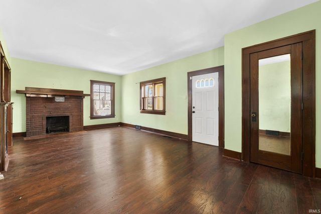 326 Arcadia Court, Fort Wayne, IN 46807