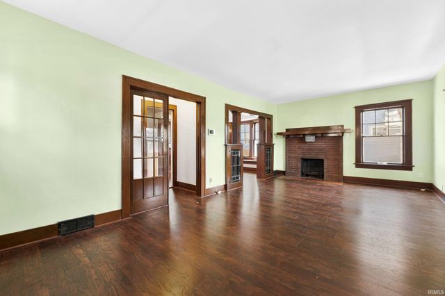 326 Arcadia Court, Fort Wayne, IN 46807